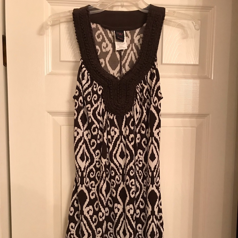 Sleeveless dress